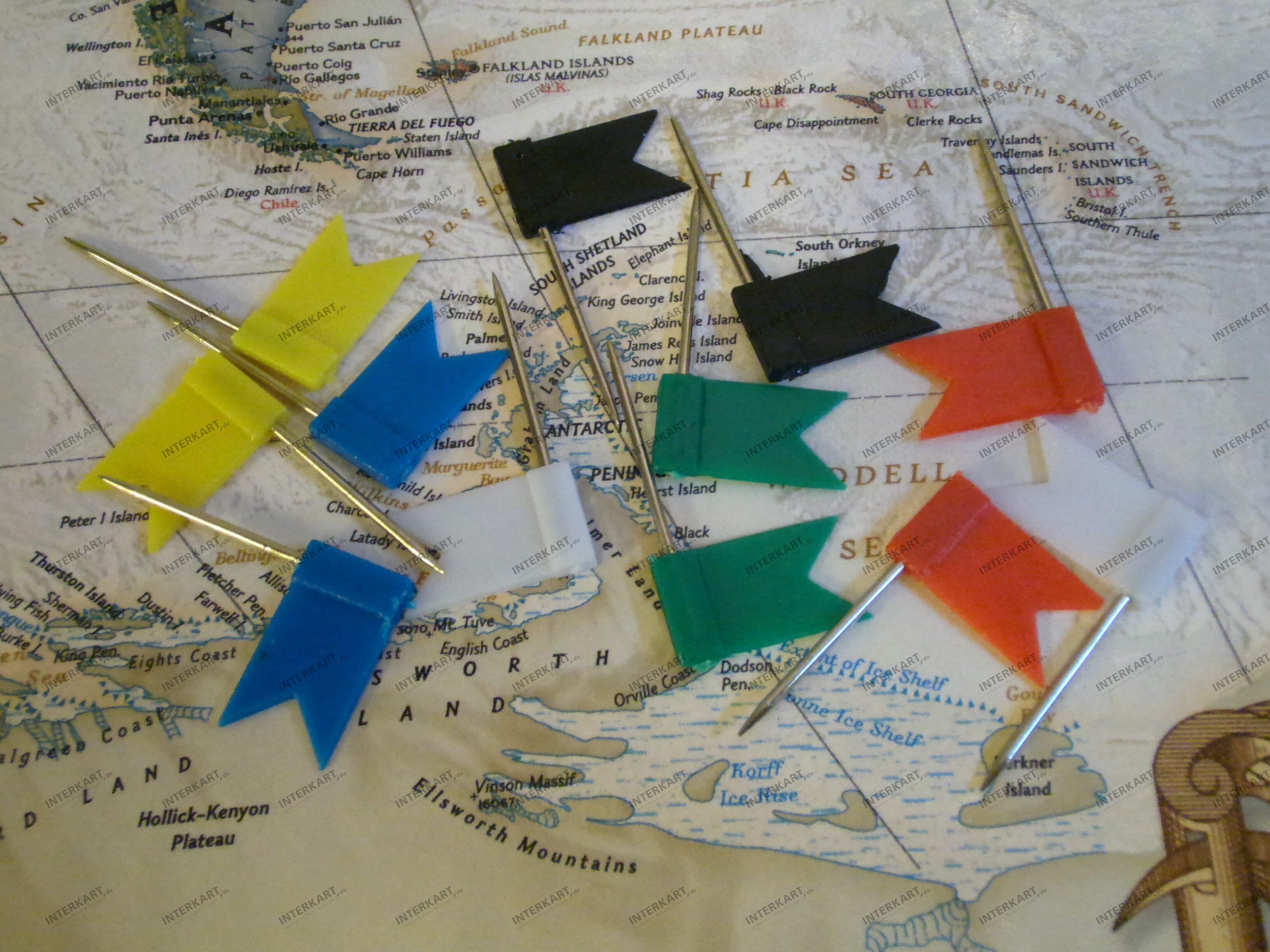 12 Pinn Fähnchen farbig gemischt